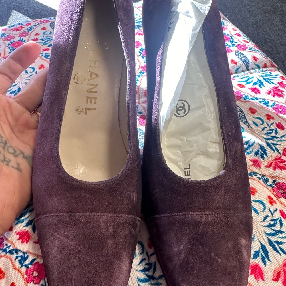 Chanel Women's Purple Suede Shoes